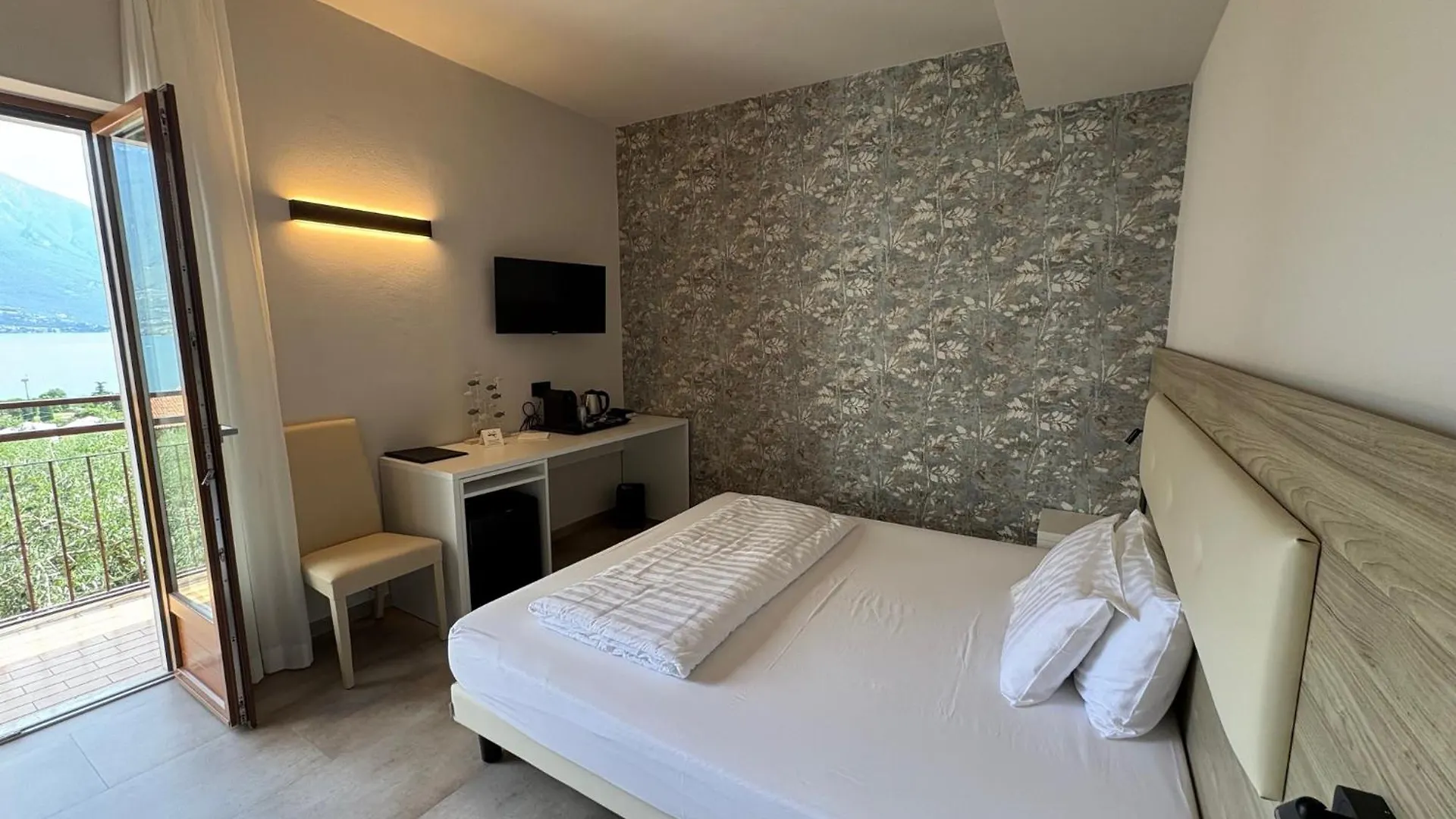 Villa Ersilia 利莫内-苏尔加达 意大利
